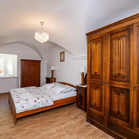 Heritage House Marina