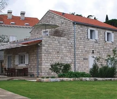 Heritage House Marina Villa *