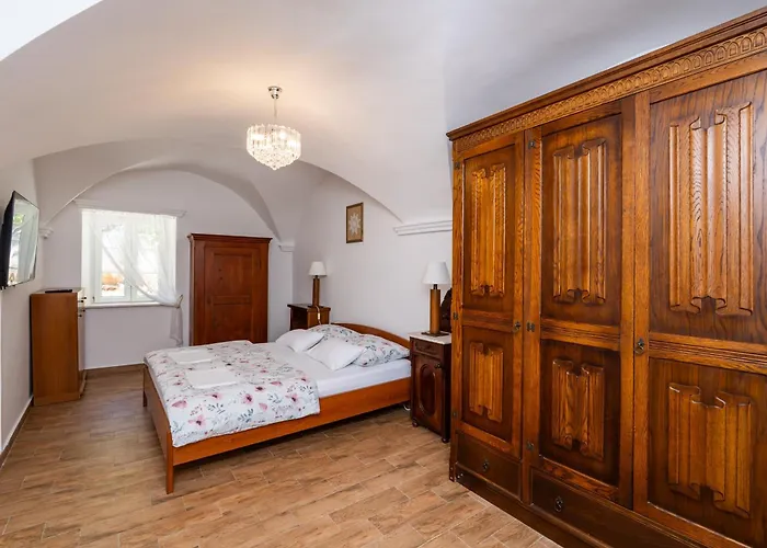 Heritage House Marina