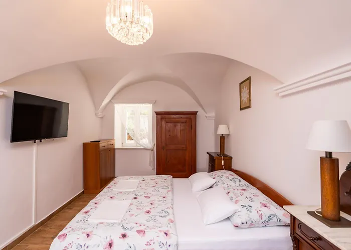 Heritage House Marina Villa *